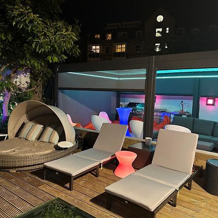 Deluxe Studios With Spa Included Portsmouth Exterior photo
