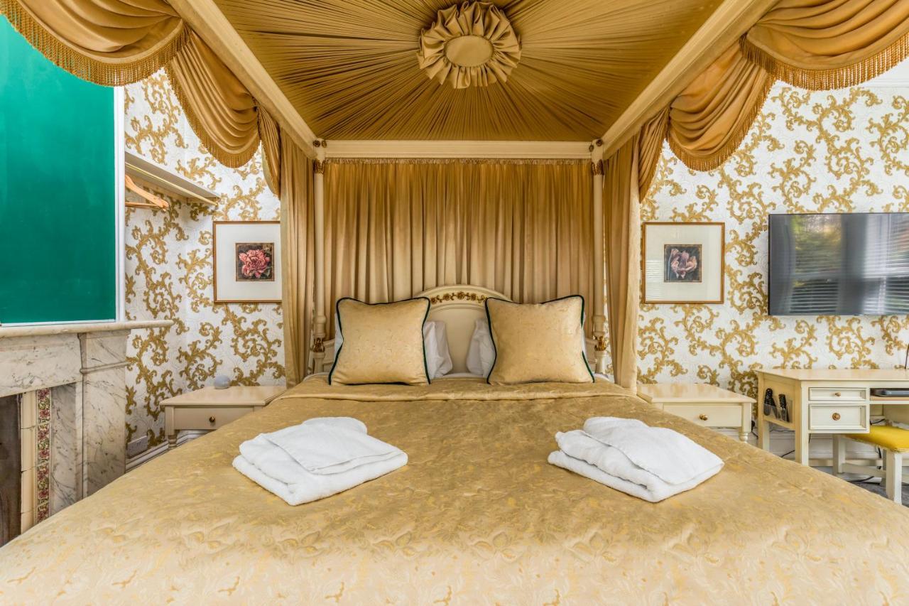 Deluxe Studios With Spa Included Portsmouth Exterior photo